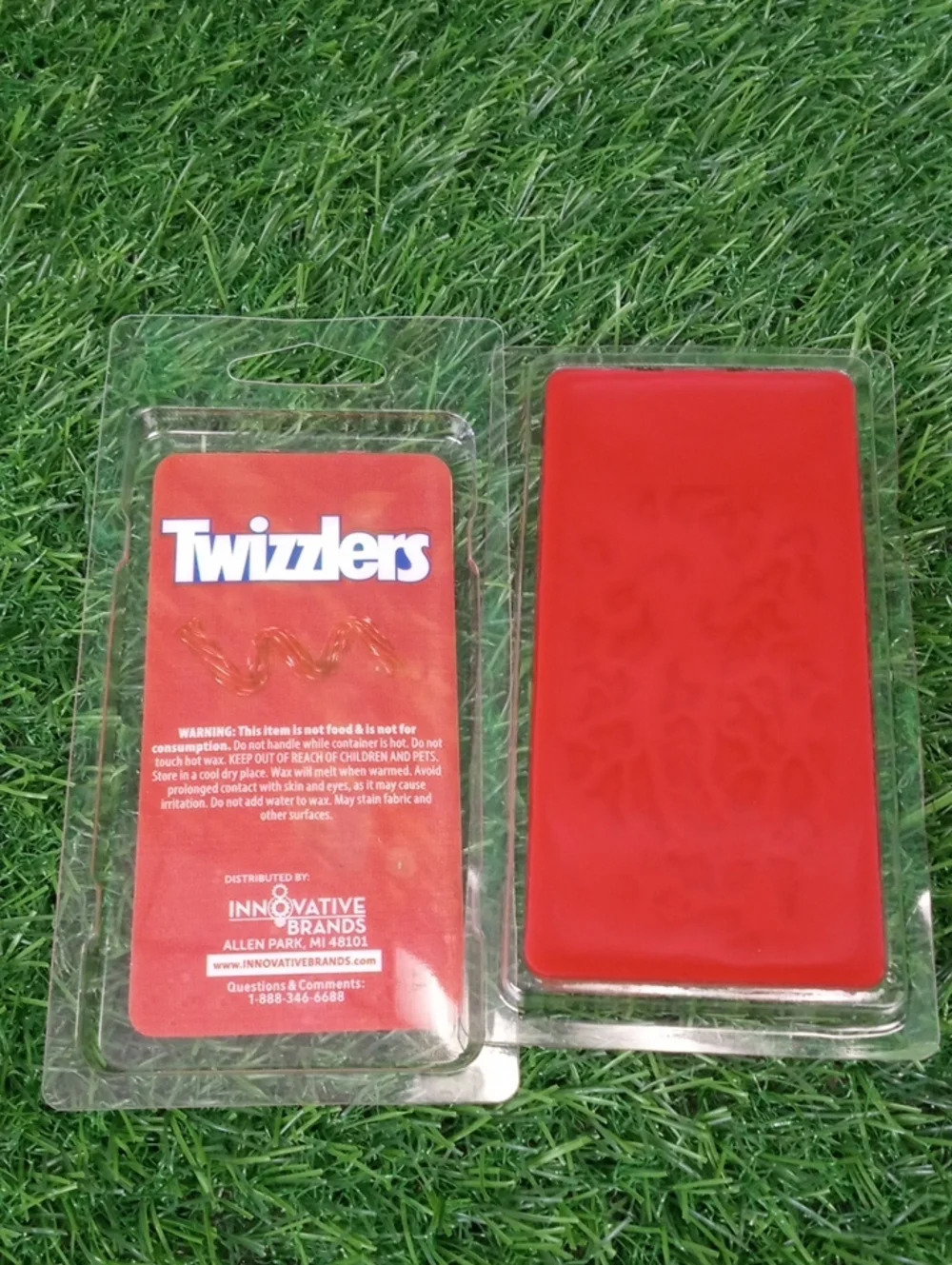 🥨🍒 Twizzlers Strawberry Candle Wax Melts - Red